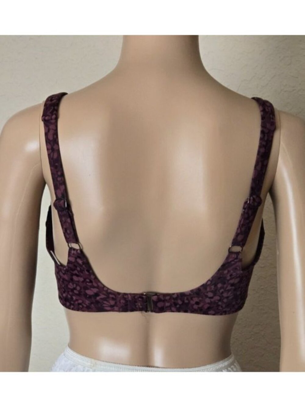 Athleta Bondi Bikini Top Underwire Bra Dark Floral Swim Top Adjustable 32D/DD - Picture 4 of 5